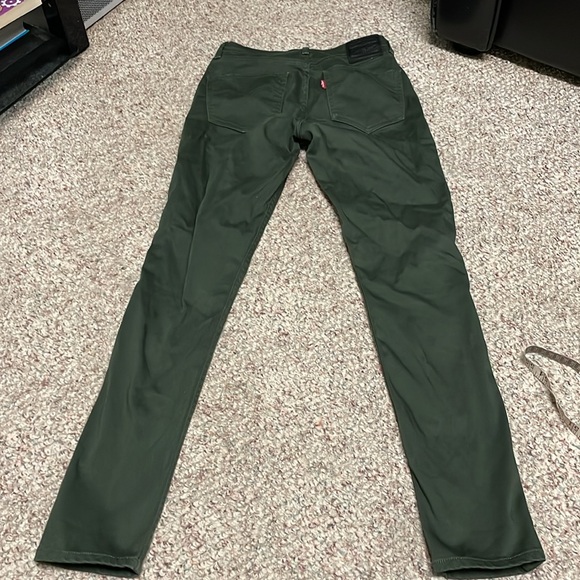 Levi’s high rise slim leg Stetchy pants - Picture 7 of 7